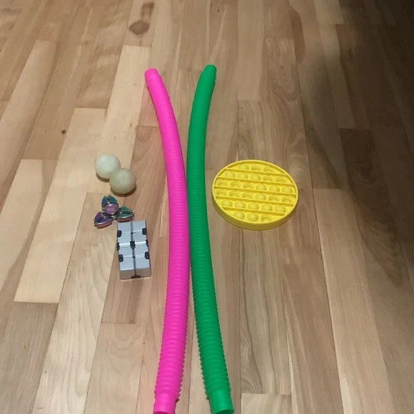 Fidget toy bundle! - Picture 2 of 2